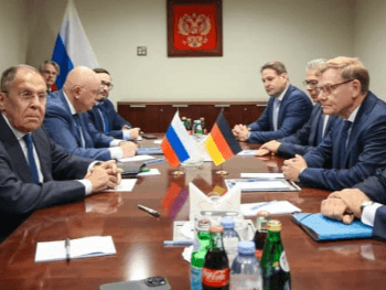 Prvi susret šefova diplomatija Njemačke i Rusije od 2022. godine